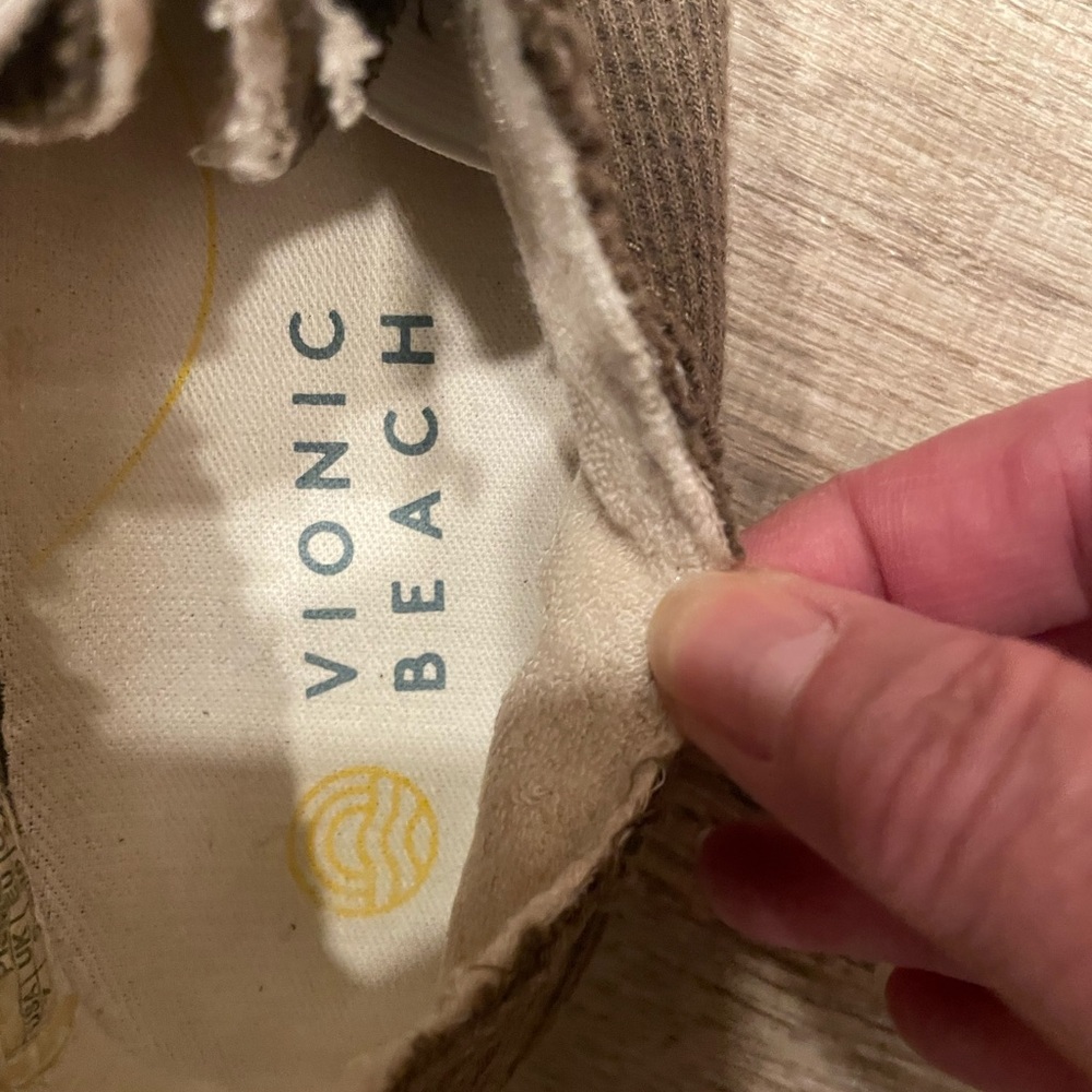 Vionic Women’s Beach Brown Corduroy Sneakers with coral accents / Size: 7 - Picture 2 of 7